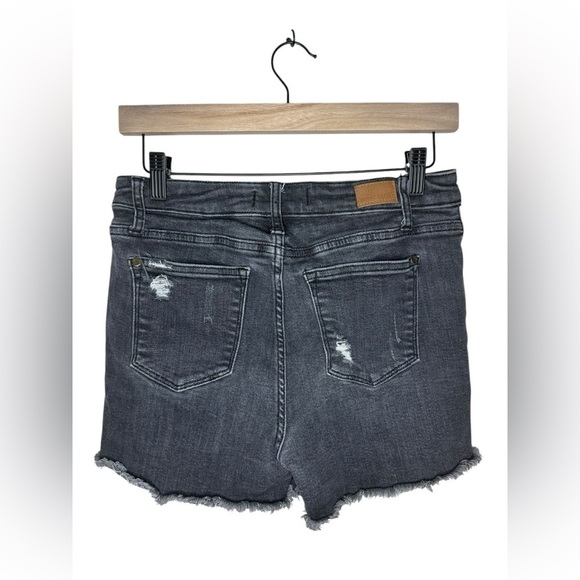 Judy Blue Distressed Cutoff Denim Shorts Size S Grey - Picture 4 of 9